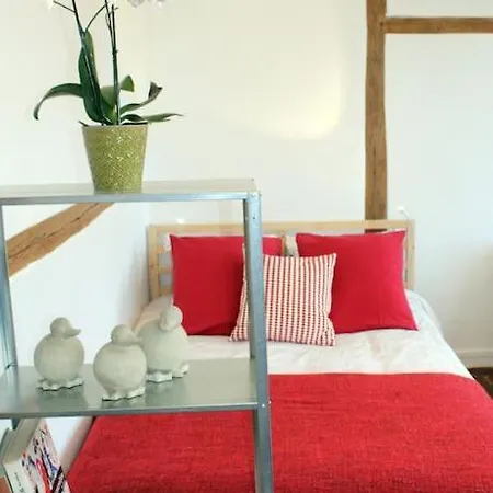 Apartment Agreable A 1 Min Du Chateau De *